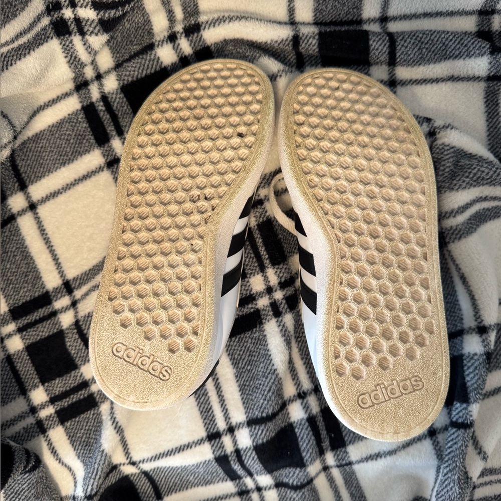 Boys Sneakers - Picture 4 of 10
